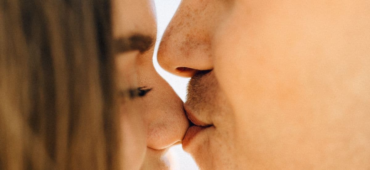 What is the Difference Between a Functional and a Cosmetic Rhinoplasty?